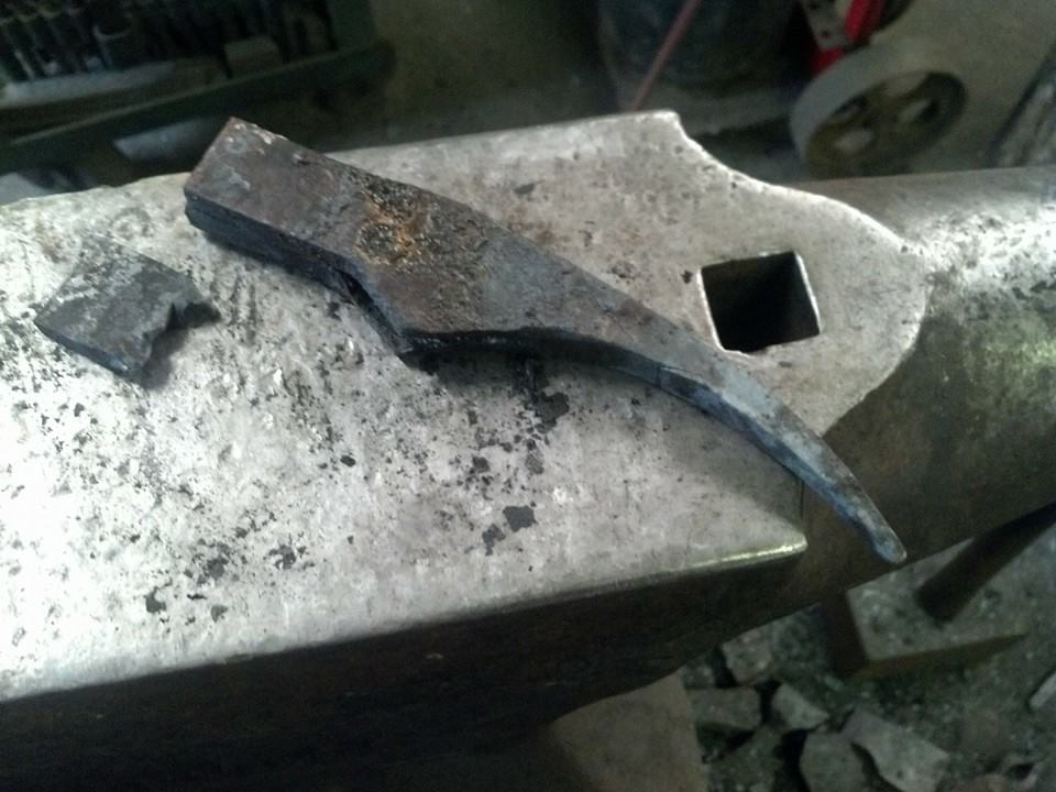 Hand forged functional hand tools, weapons and implements from 10th Century Viking to 18th Century American styles